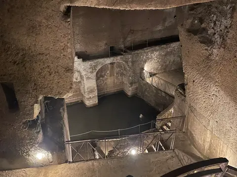 Cunicoli e cisterne di Napoli Sotterranea
