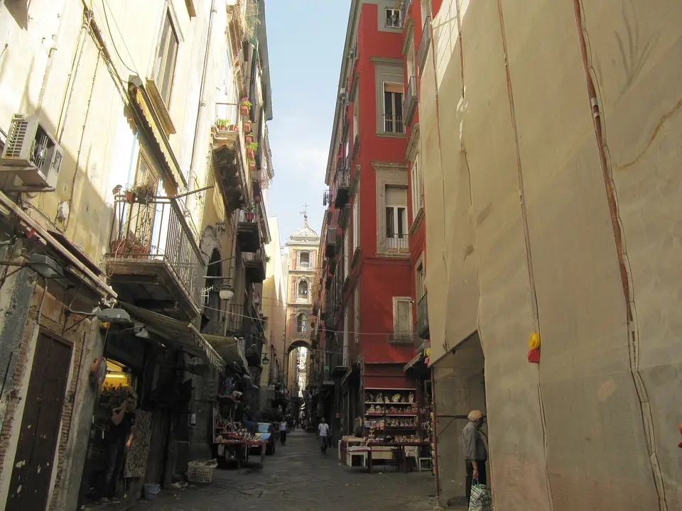 Le botteghe dei presepi in via San Gregorio Armeno